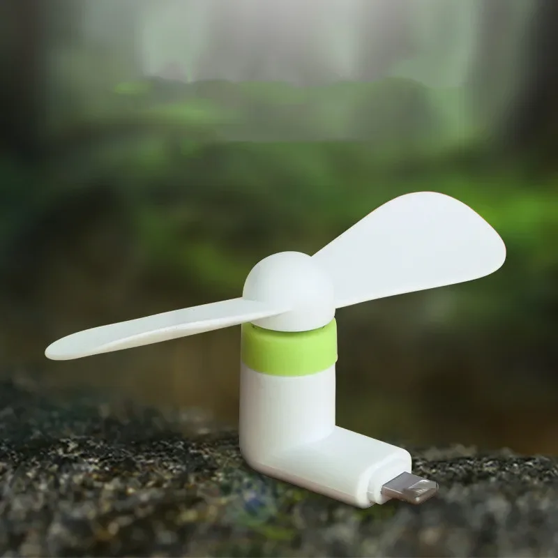 Dispositivo di raffreddamento  - Phone Cooling Fan recensione e prezzo