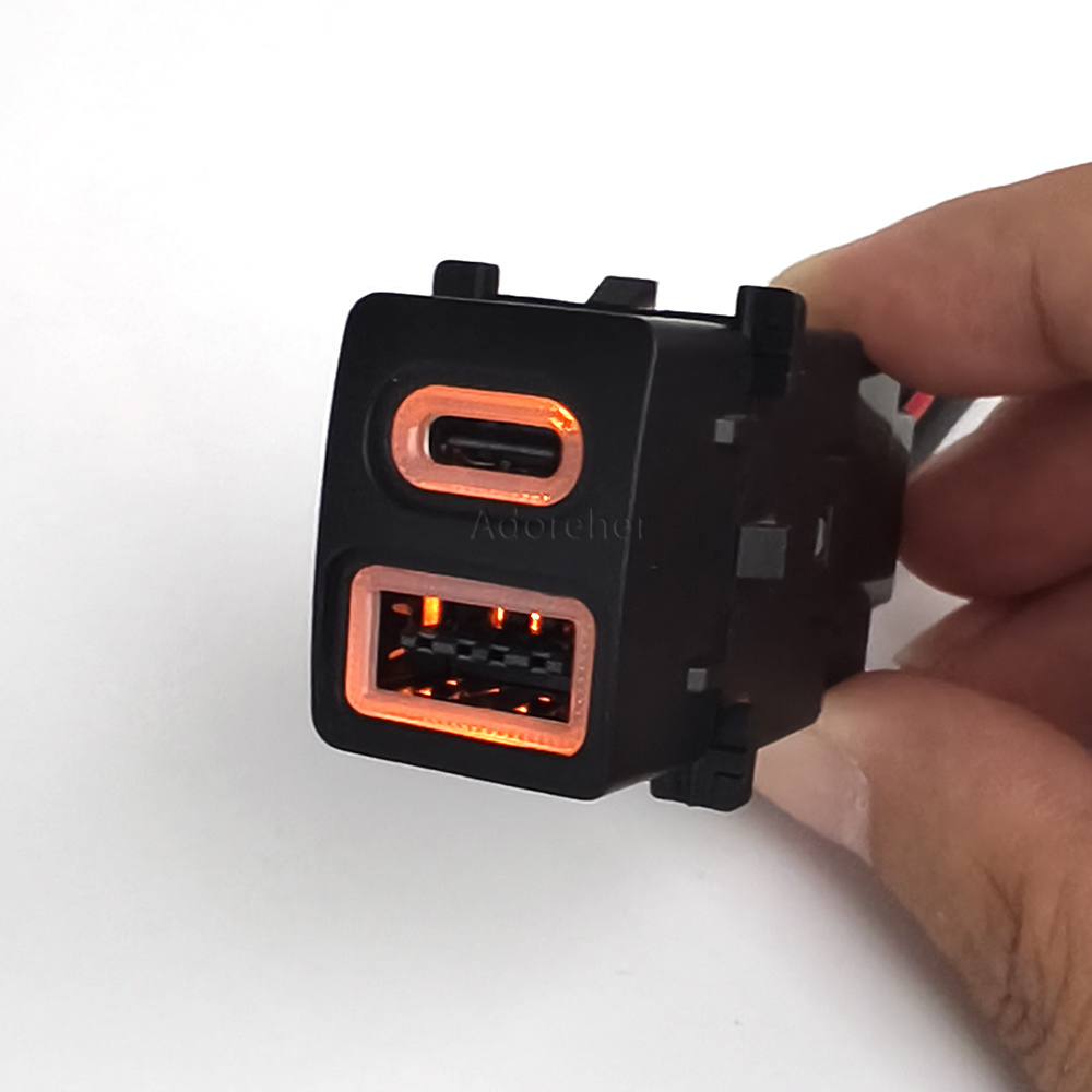 Caricatore USB QC3.0 Type-C PD - Phone Accessories Charger recensione e prezzo
