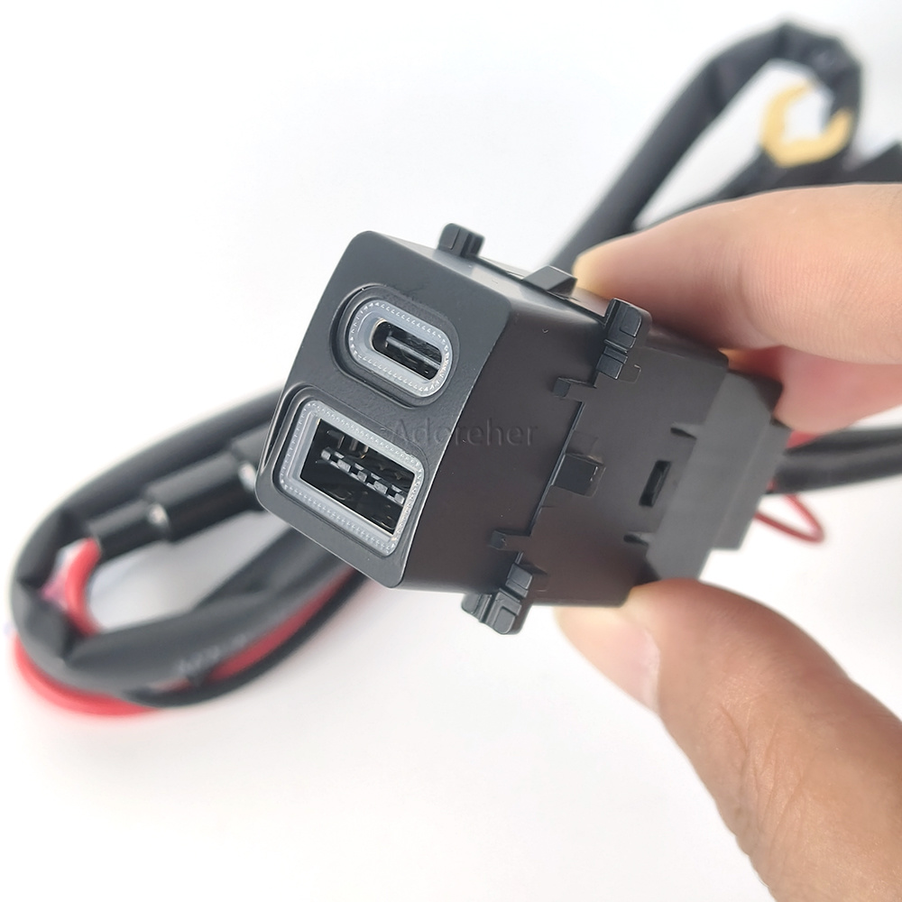 Caricatore USB QC3.0 Type-C PD - Phone Accessories Charger recensione e prezzo
